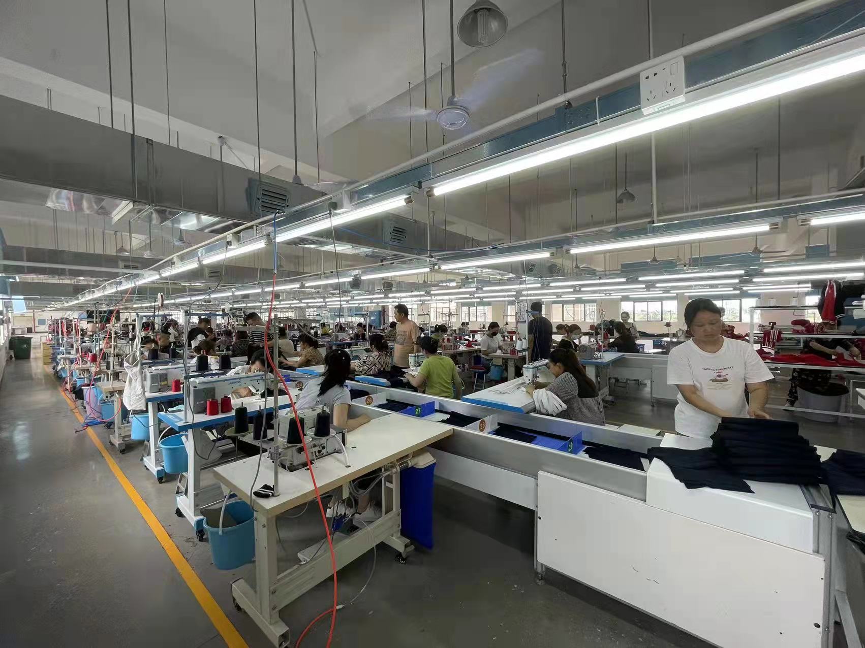 紀德萊克智能校服工廠實拍